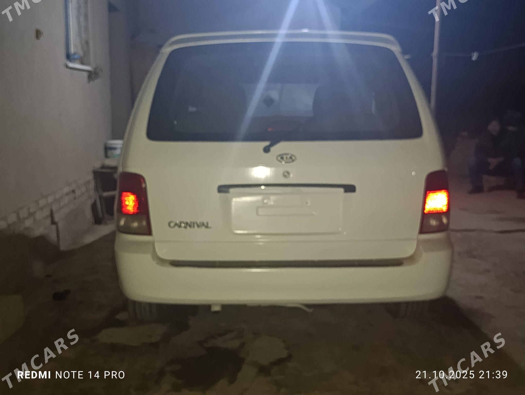 Kia Carnival 2001 - 65 000 TMT - Кёнеургенч - img 2