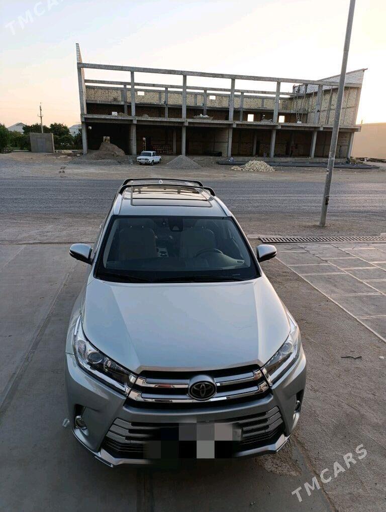 Toyota Highlander 2019 - 499 000 TMT - Мары - img 8