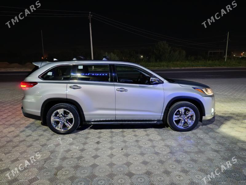 Toyota Highlander 2019 - 499 000 TMT - Мары - img 1
