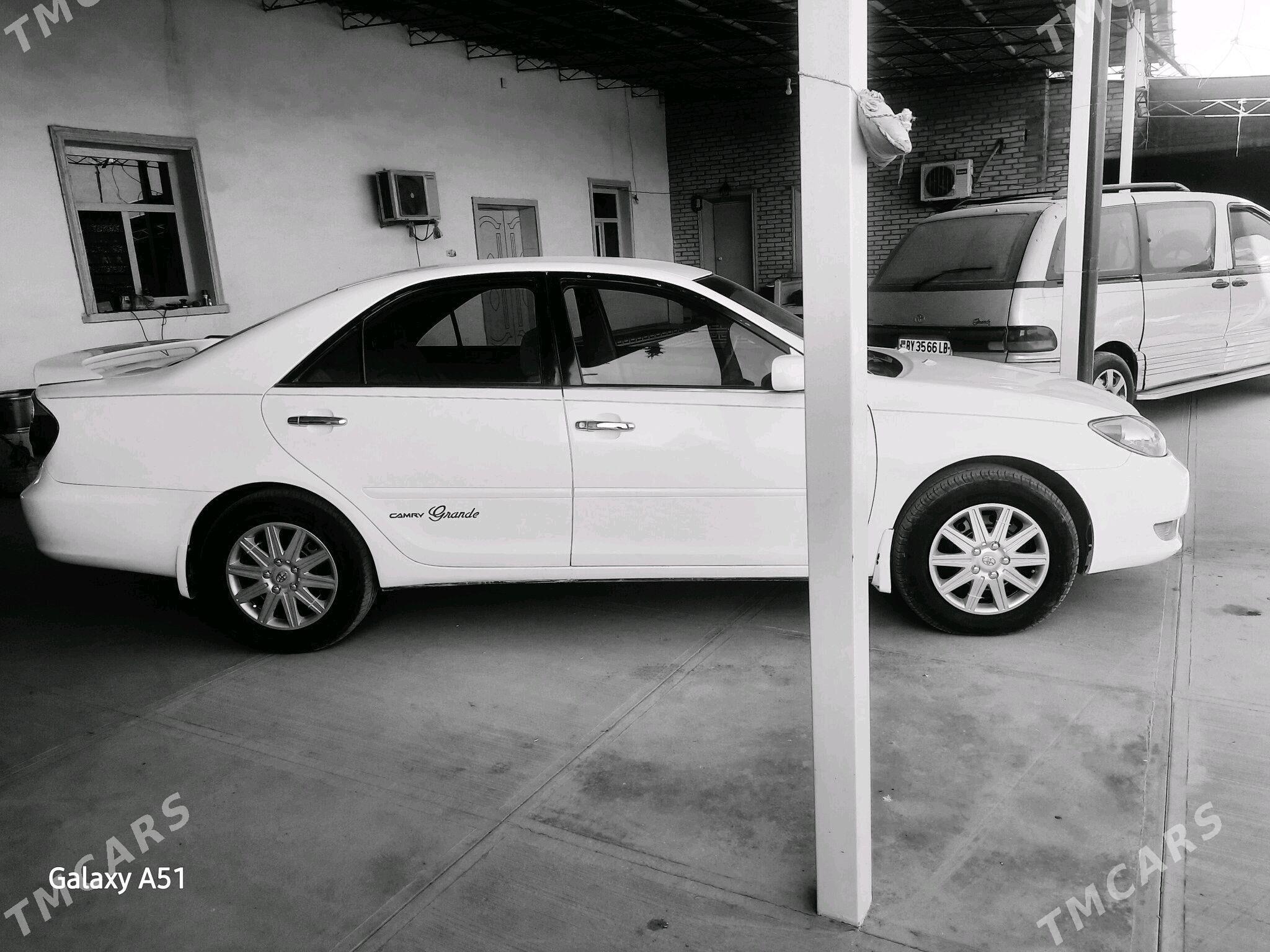 Toyota Camry 2003 - 160 000 TMT - Халач - img 3