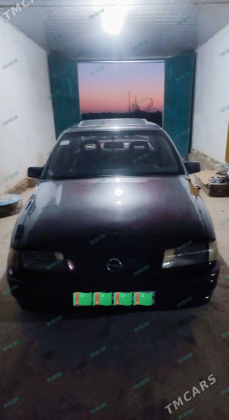 Opel Vectra 1992 - 38 000 TMT - Dänew - img 3