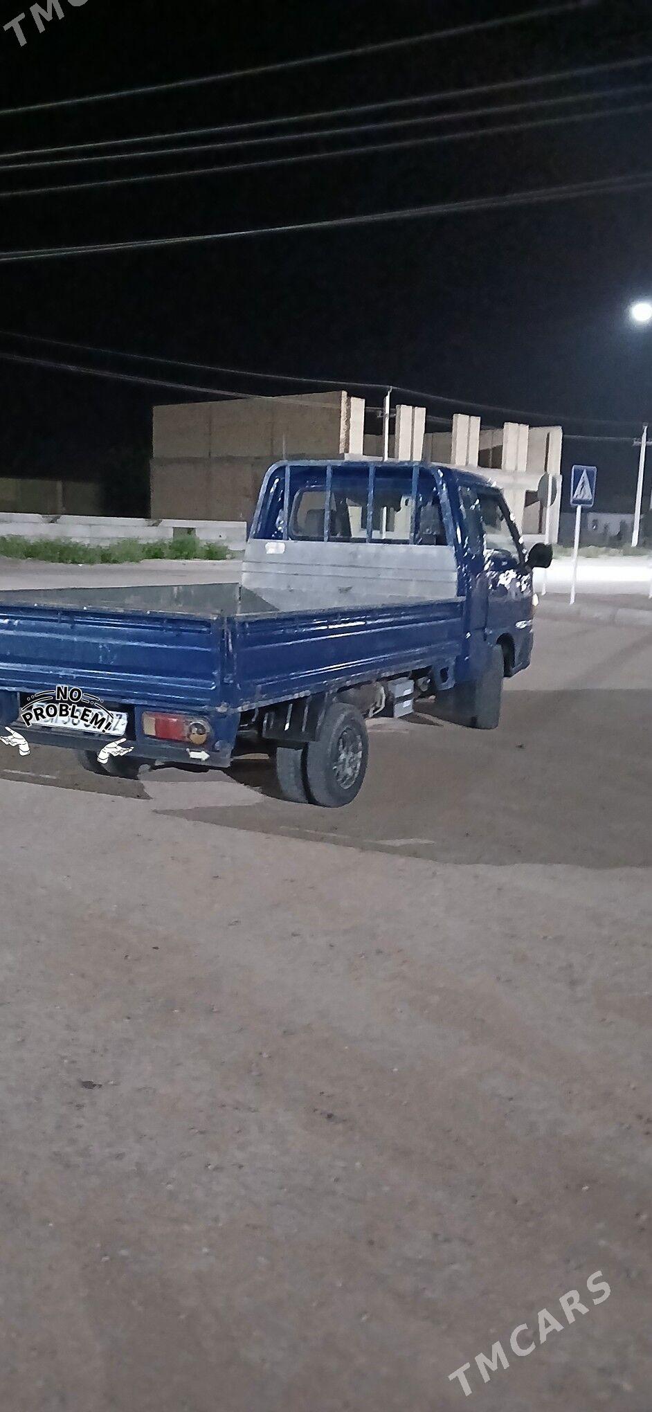 Hyundai H-1 1999 - 75 000 TMT - Дашогуз - img 2