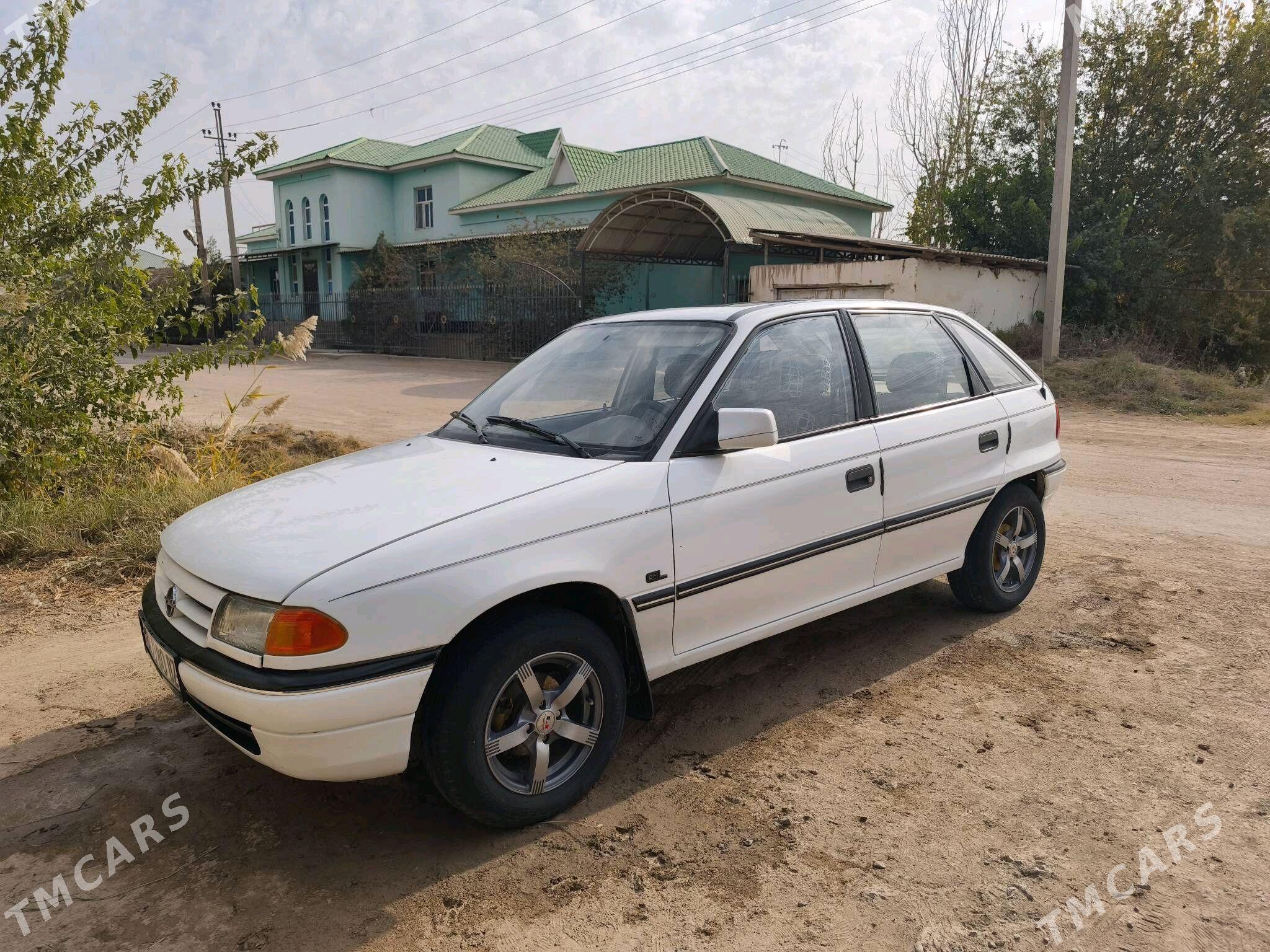 Opel Astra 2002 - 60 000 TMT - Дашогуз - img 2