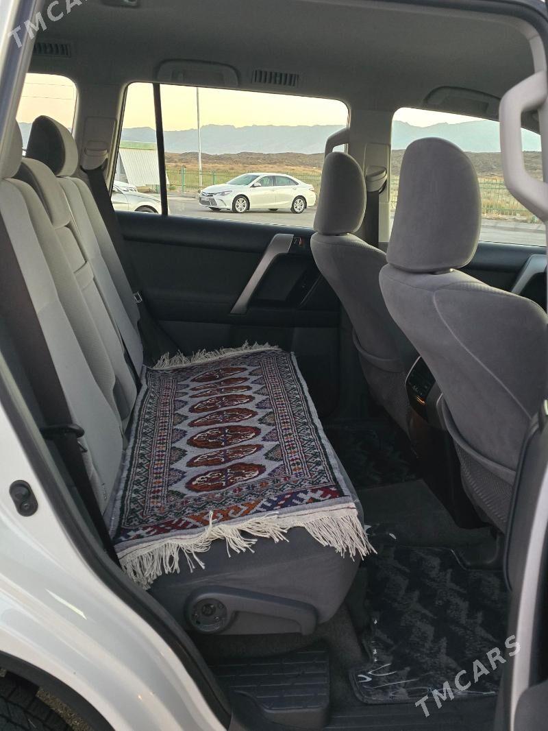 Toyota Land Cruiser Prado 2013 - 550 000 TMT - "Altyn Asyr" Gündogar bazary (Jygyllyk) - img 5