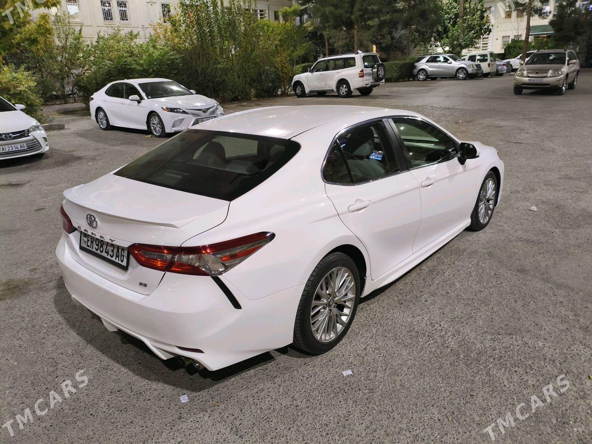 Toyota Camry 2018 - 330 000 TMT - Aşgabat - img 4