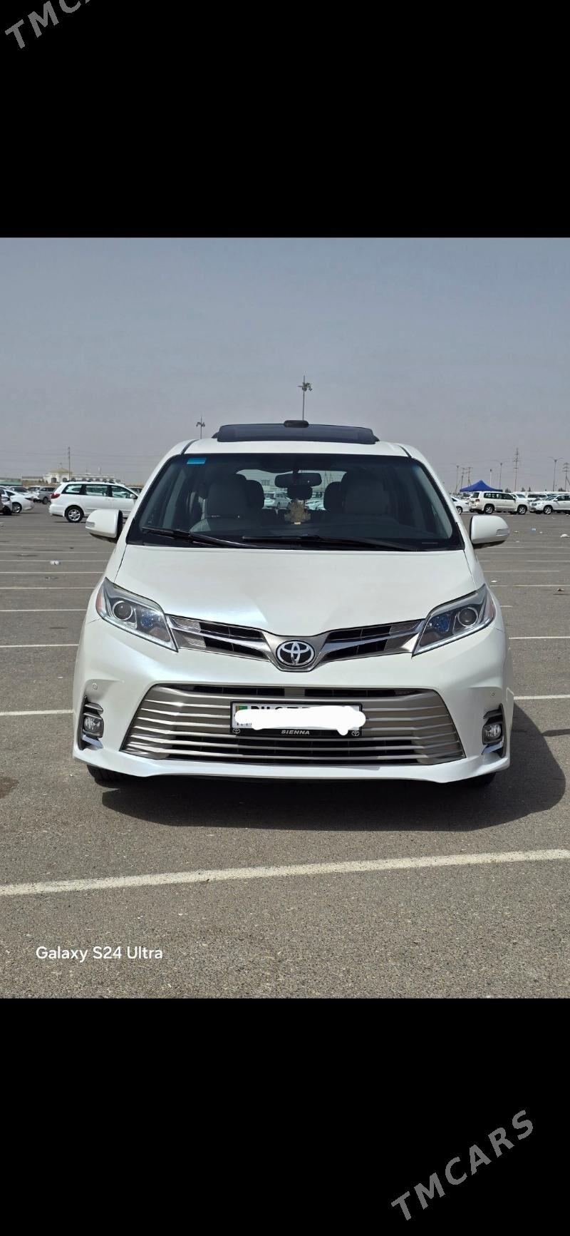 Toyota Sienna 2018 - 520 000 TMT - 10 мкр - img 2