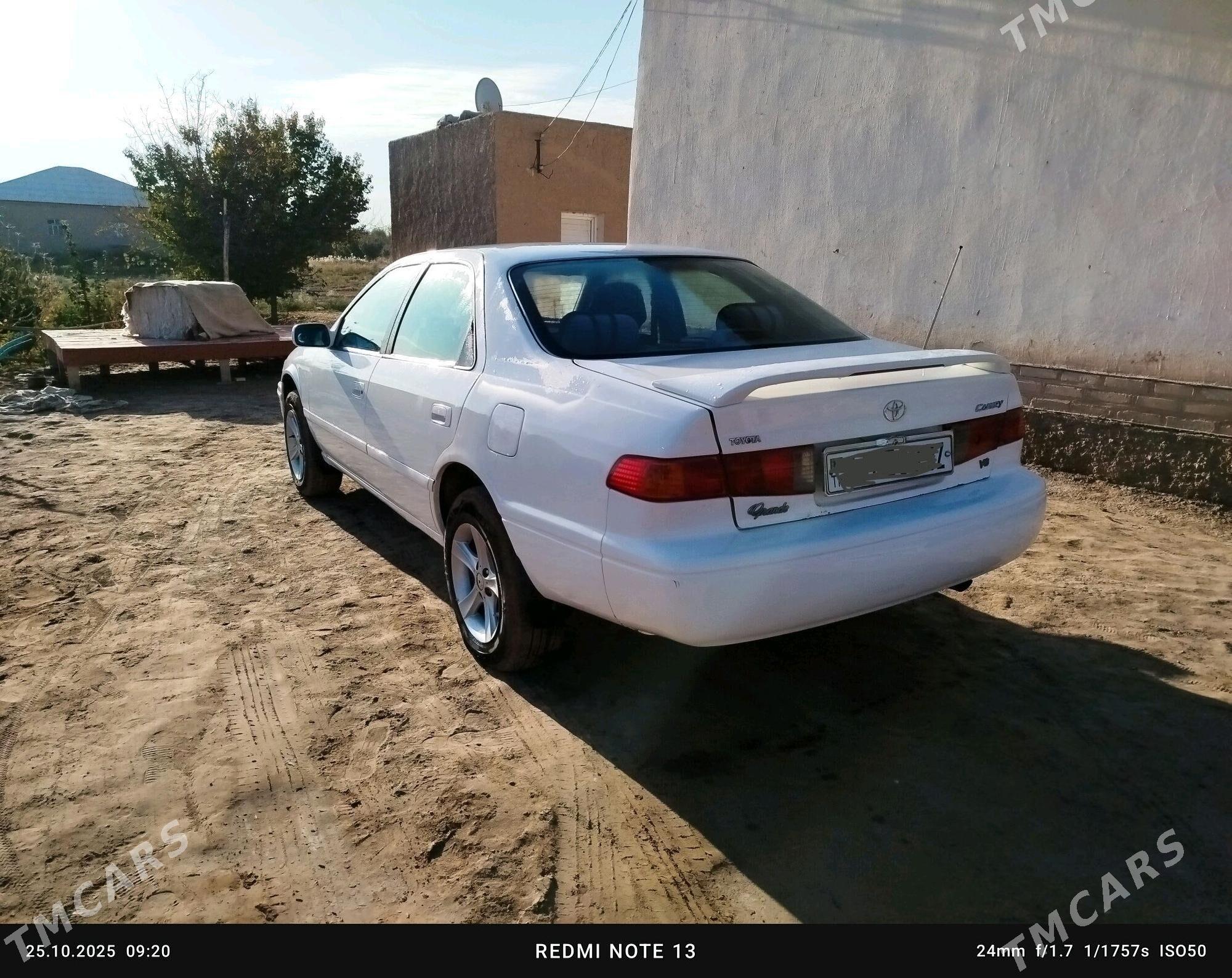 Toyota Camry 1999 - 145 000 TMT - Köneürgenç - img 3