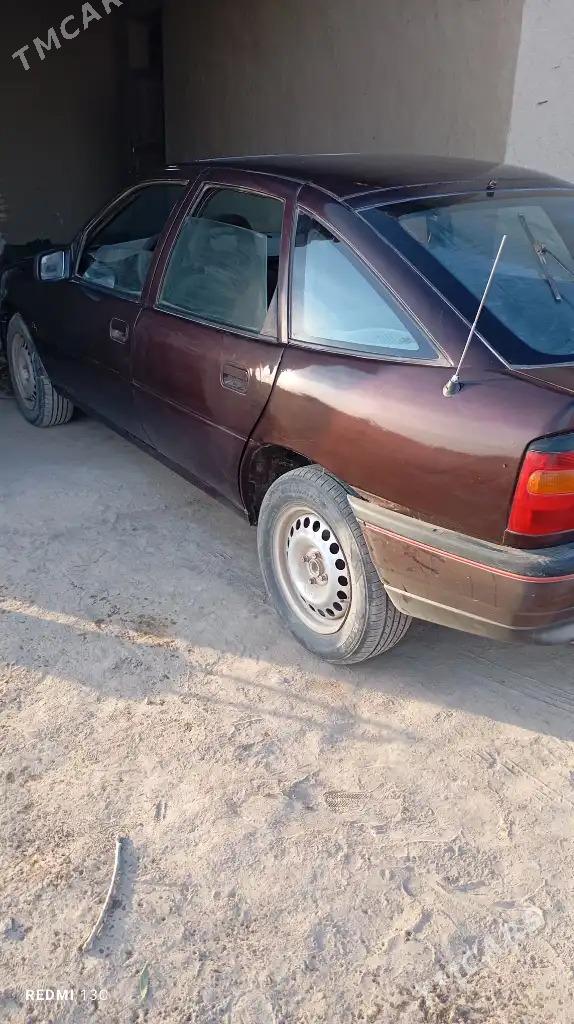 Opel Vectra 1992 - 27 000 TMT - Губадаг - img 9