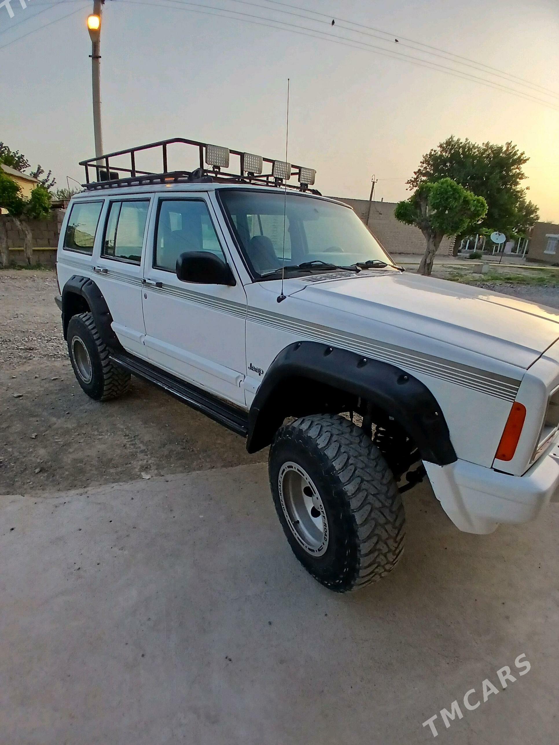 Jeep Cherokee 1998 - 80 000 TMT - Кака - img 1