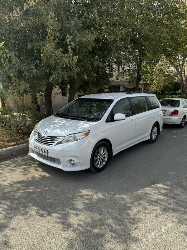 Toyota Sienna 2013 - 305 000 TMT - Ашхабад - img 6