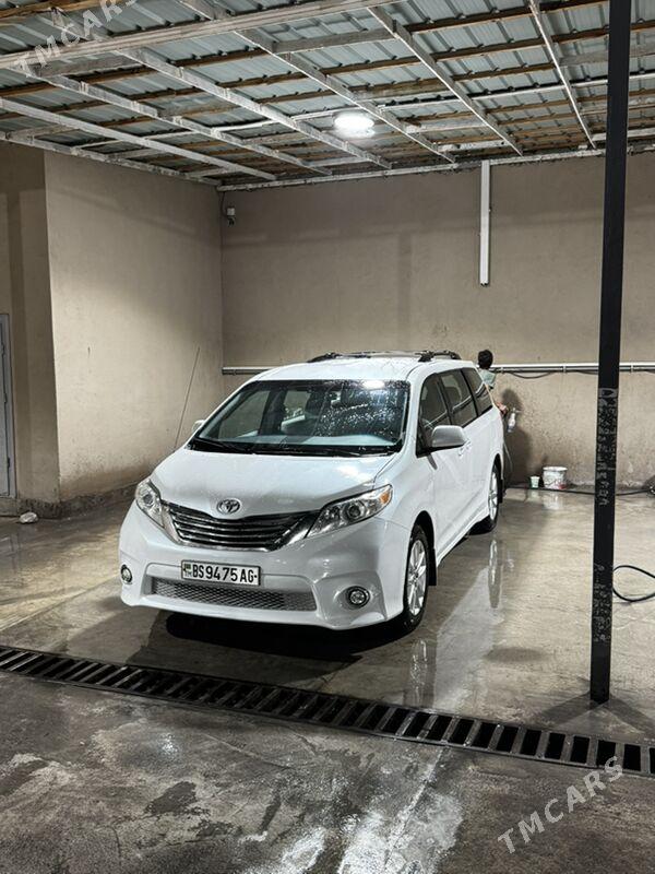 Toyota Sienna 2013 - 305 000 TMT - Ашхабад - img 4