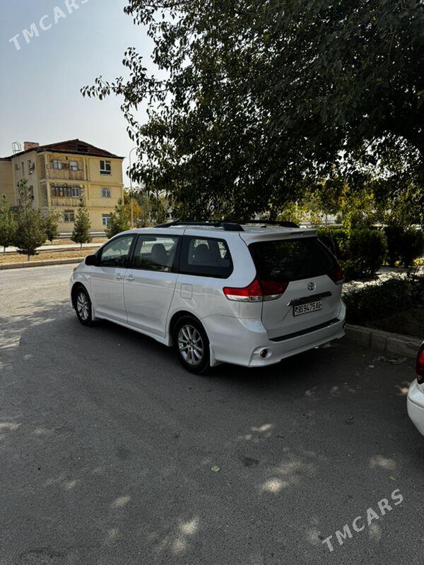 Toyota Sienna 2013 - 305 000 TMT - Ашхабад - img 5