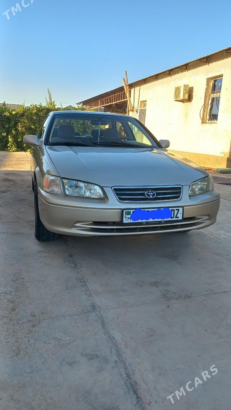 Toyota Camry 2000 - 150 000 TMT - Дашогуз - img 4