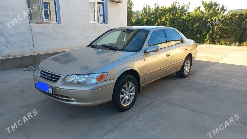 Toyota Camry 2000 - 150 000 TMT - Дашогуз - img 2