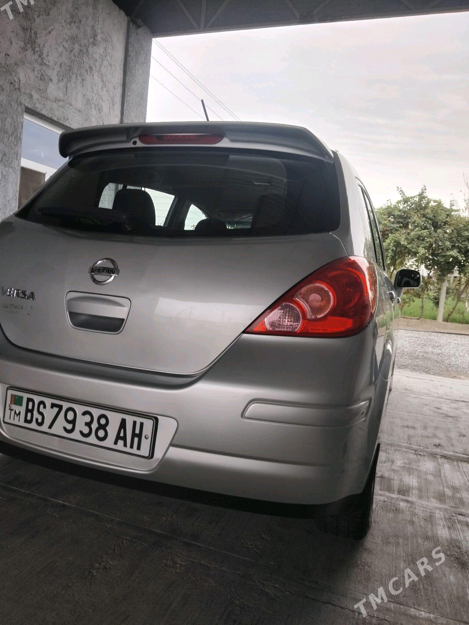 Nissan Versa 2012 - 130 000 TMT - Bäherden - img 5