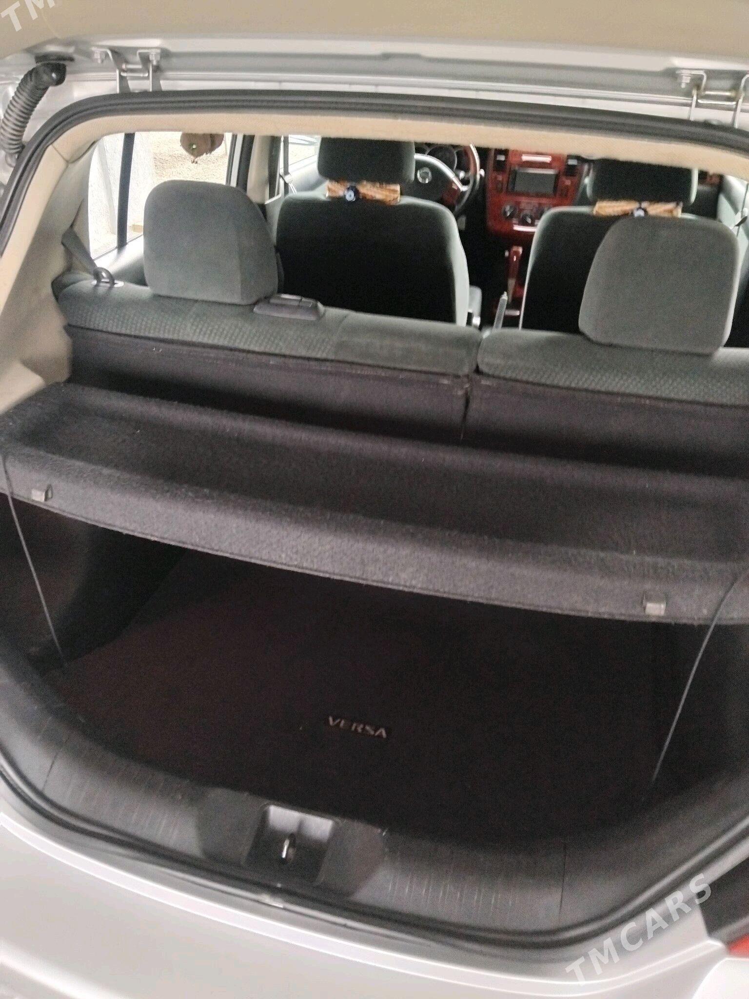 Nissan Versa 2012 - 130 000 TMT - Bäherden - img 6