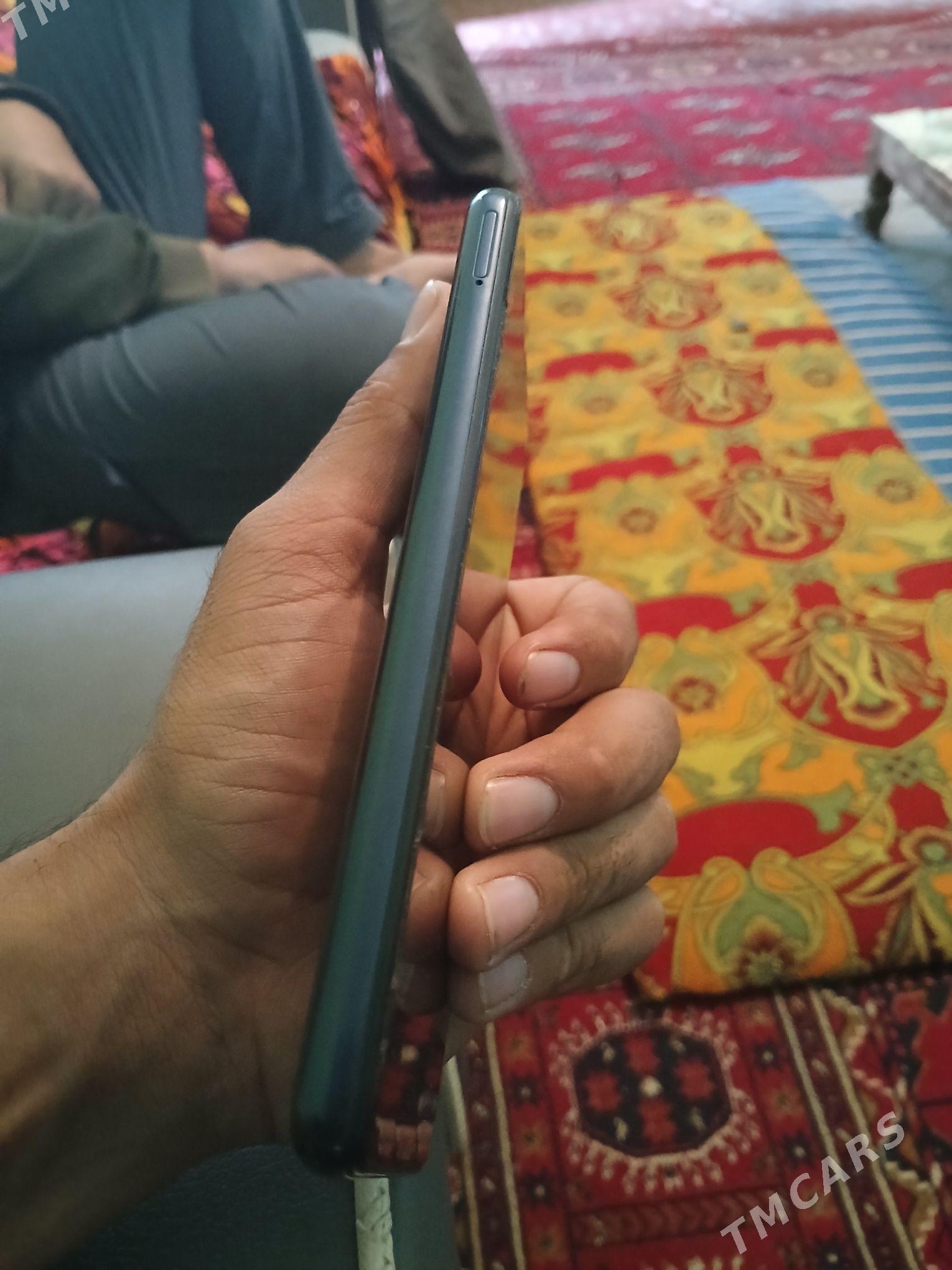 samsung m12 - Gurbansoltan Eje - img 2