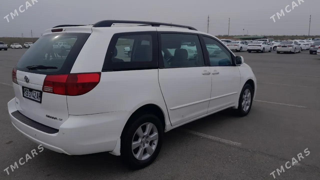 Toyota Sienna 2005 - 225 000 TMT - Халач - img 3