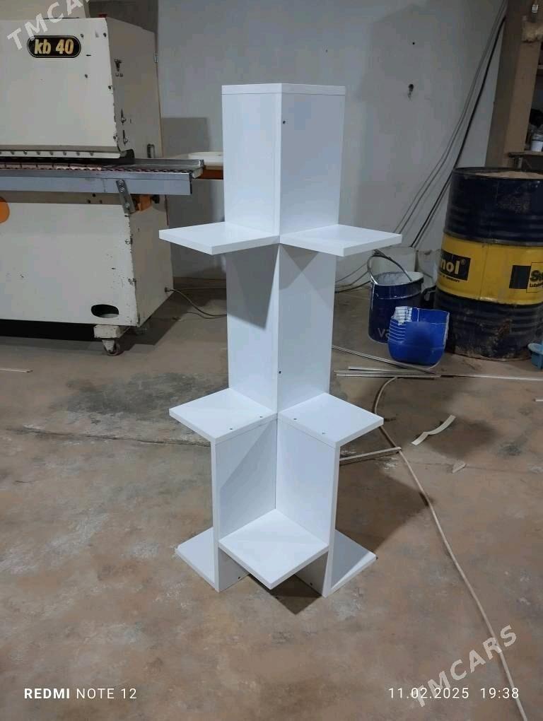 Mebelden gül goyulyan - Гёкдепе - img 1