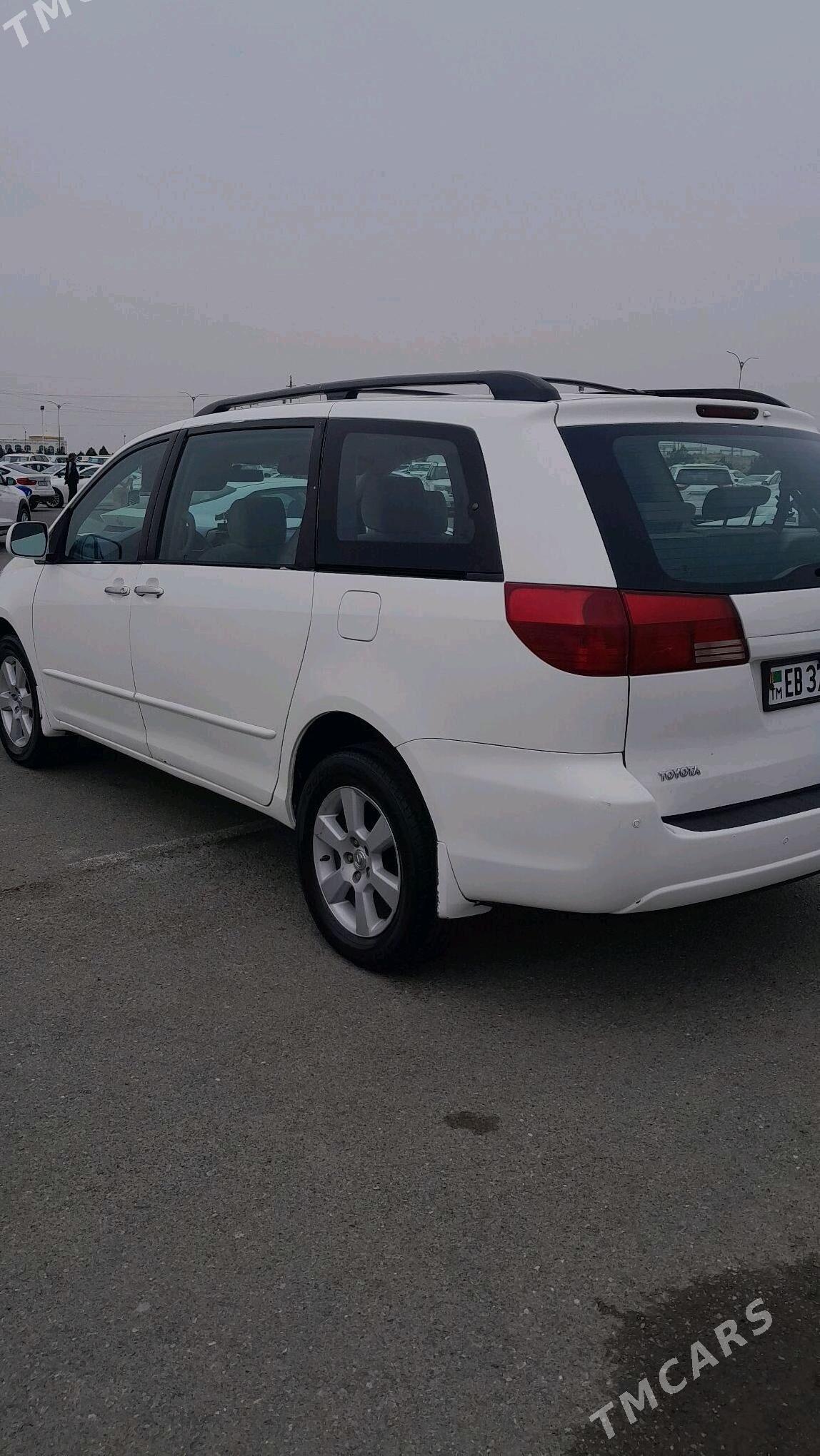 Toyota Sienna 2005 - 225 000 TMT - Халач - img 5