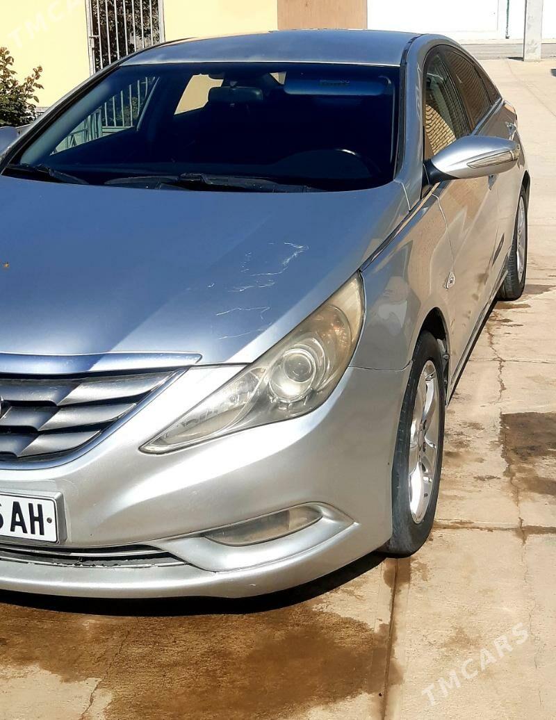 Hyundai Sonata 2011 - 135 000 TMT - Анев - img 1