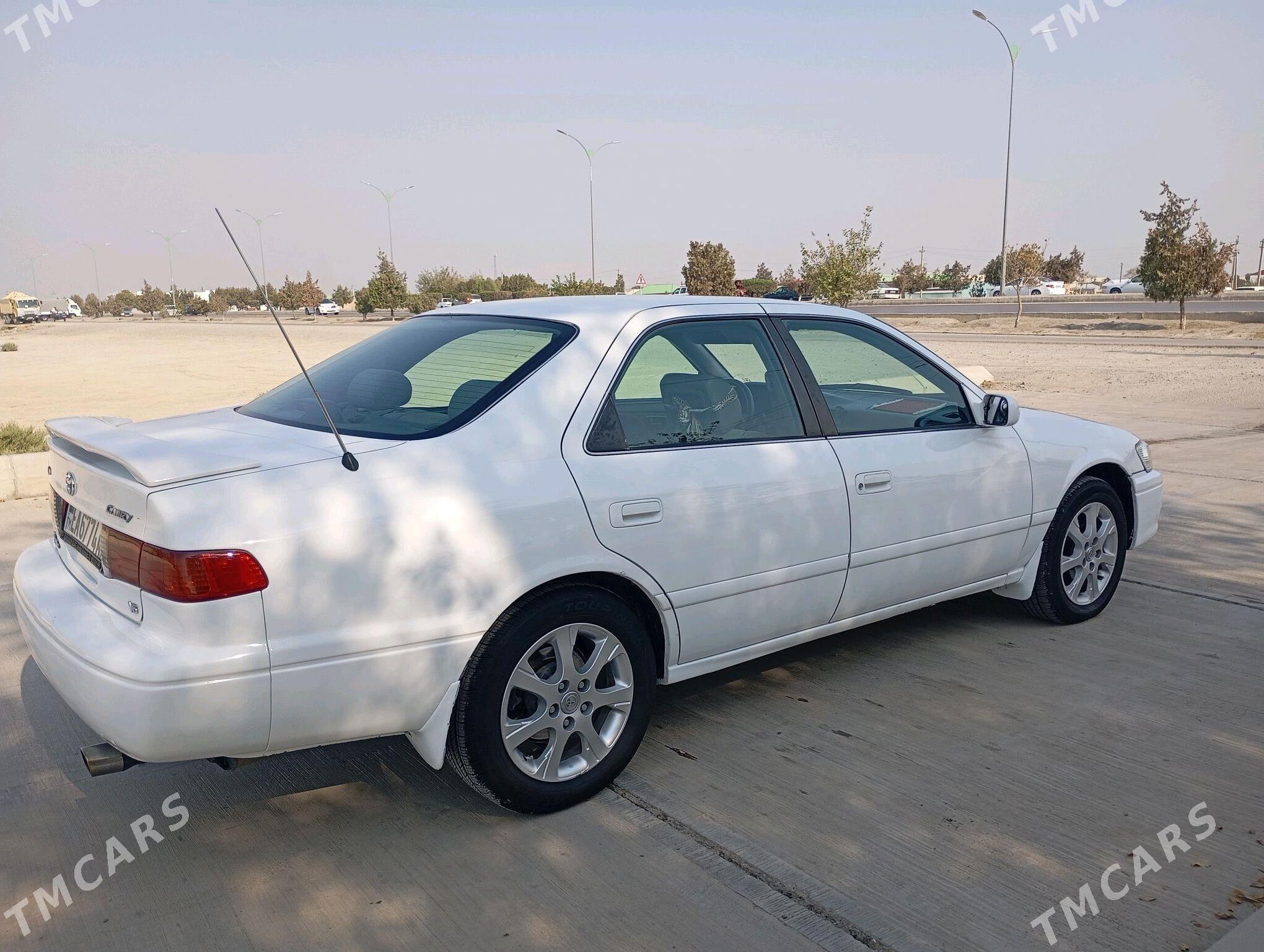 Toyota Camry 2000 - 145 000 TMT - Бахарден - img 3