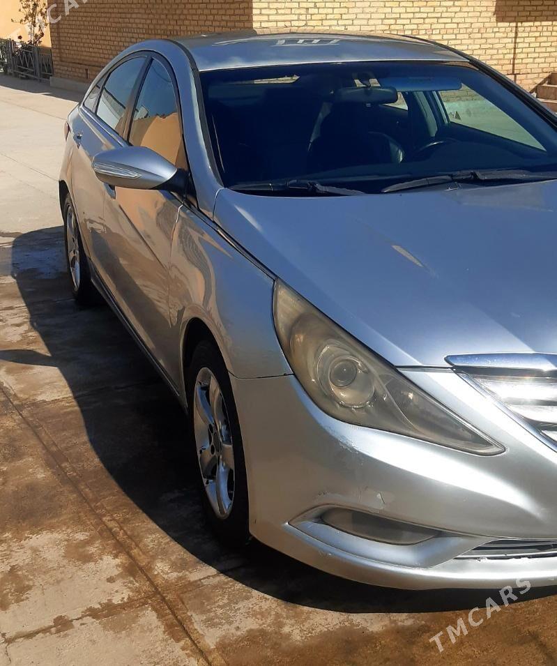 Hyundai Sonata 2011 - 135 000 TMT - Анев - img 6