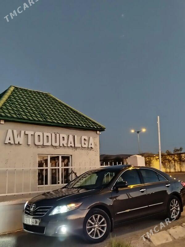 Toyota Camry 2010 - 200 000 TMT - Гызыларбат - img 2