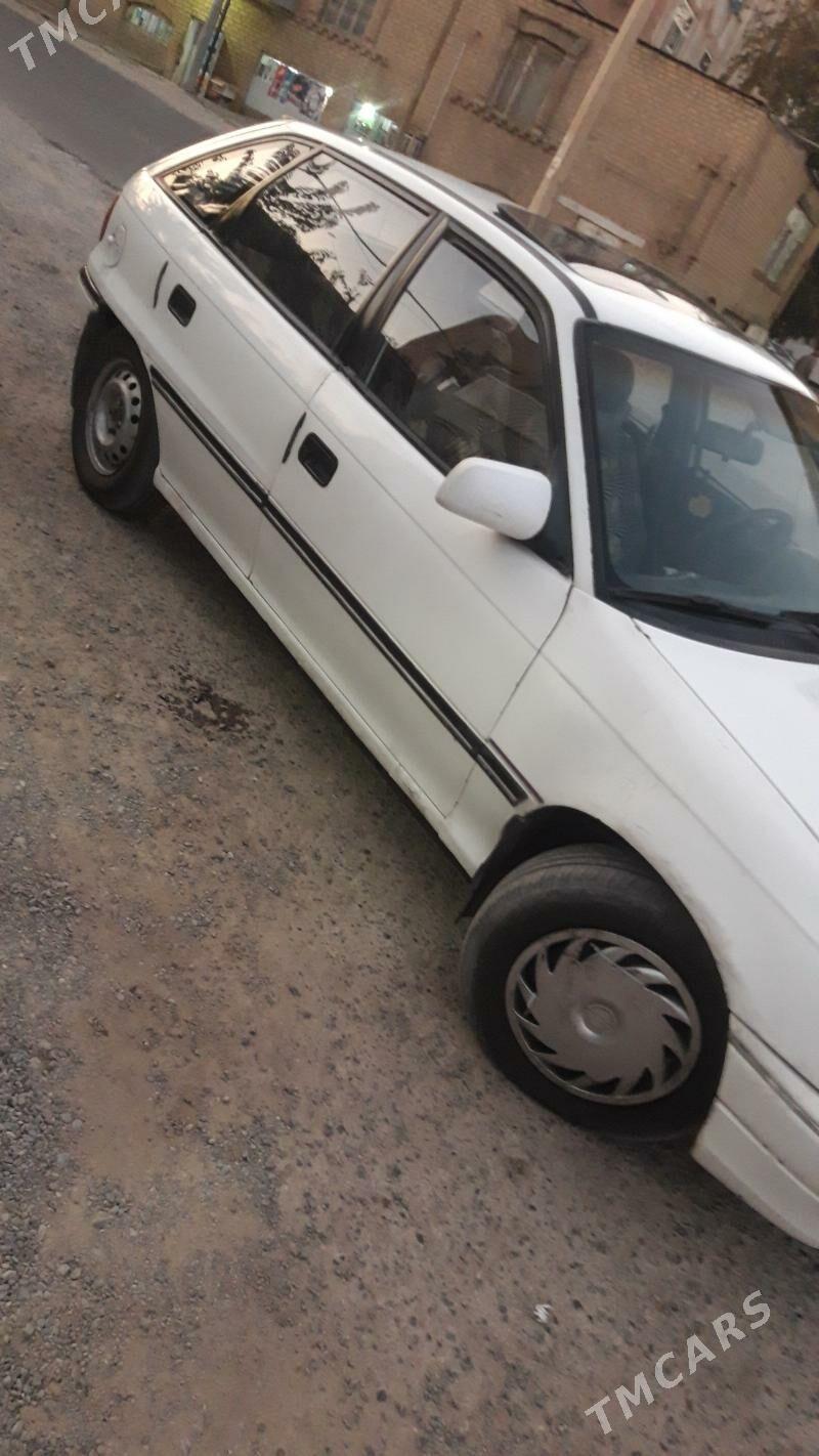 Opel Astra 1993 - 50 000 TMT - Mary - img 1