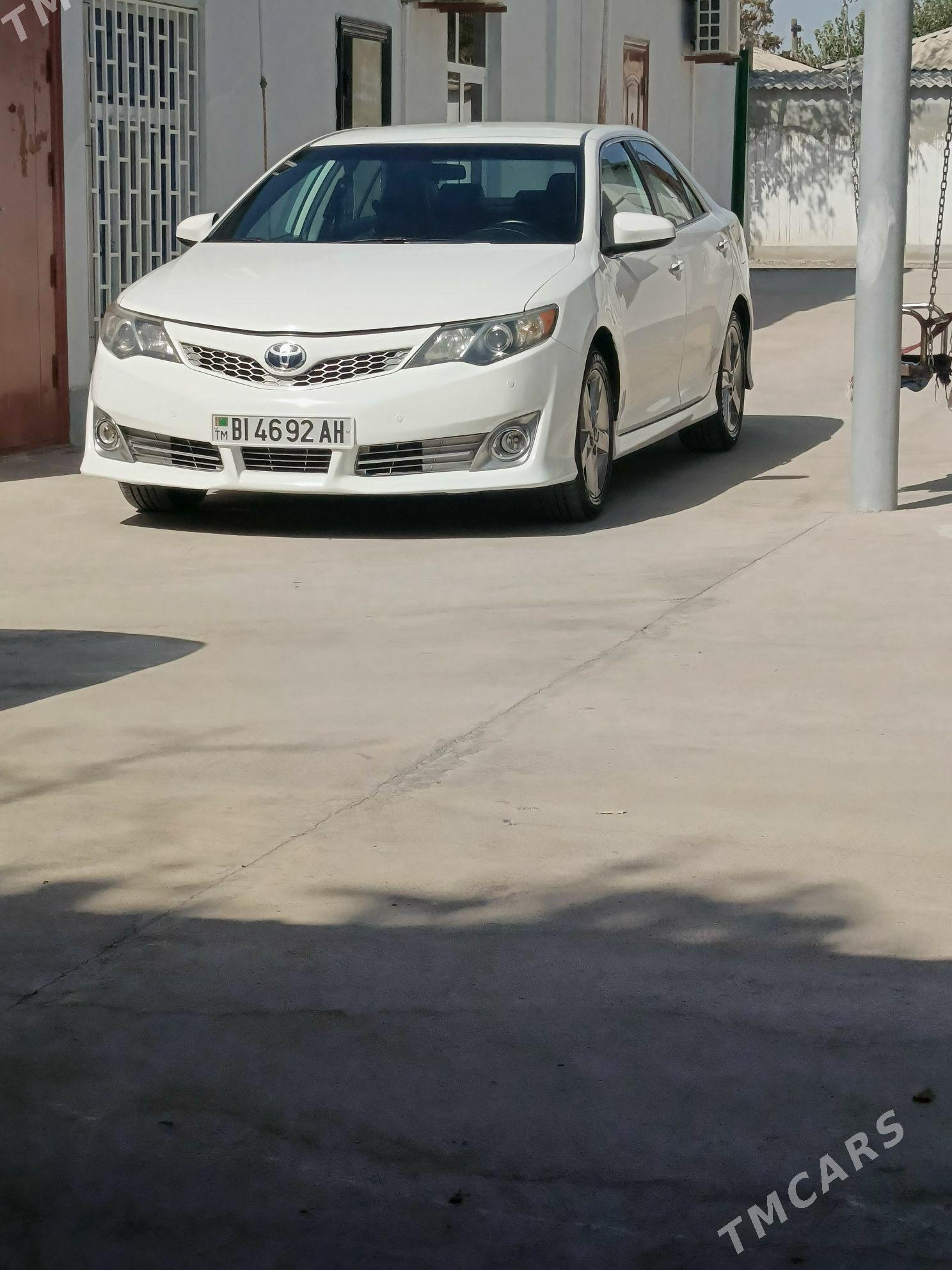 Toyota Camry 2012 - 250 000 TMT - Гёкдепе - img 1