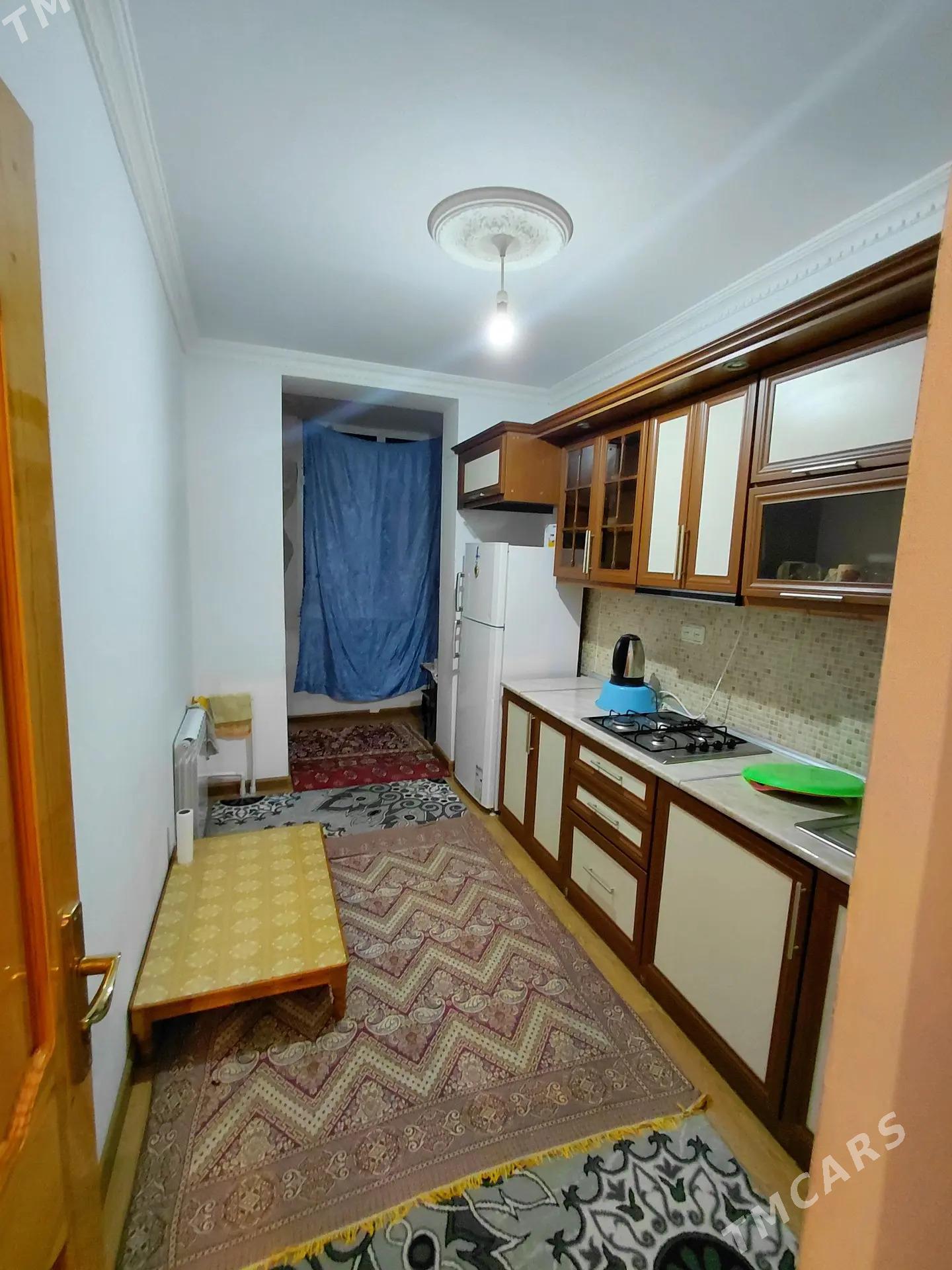 Buzmeyin gres eyesinde - Aşgabat - img 1