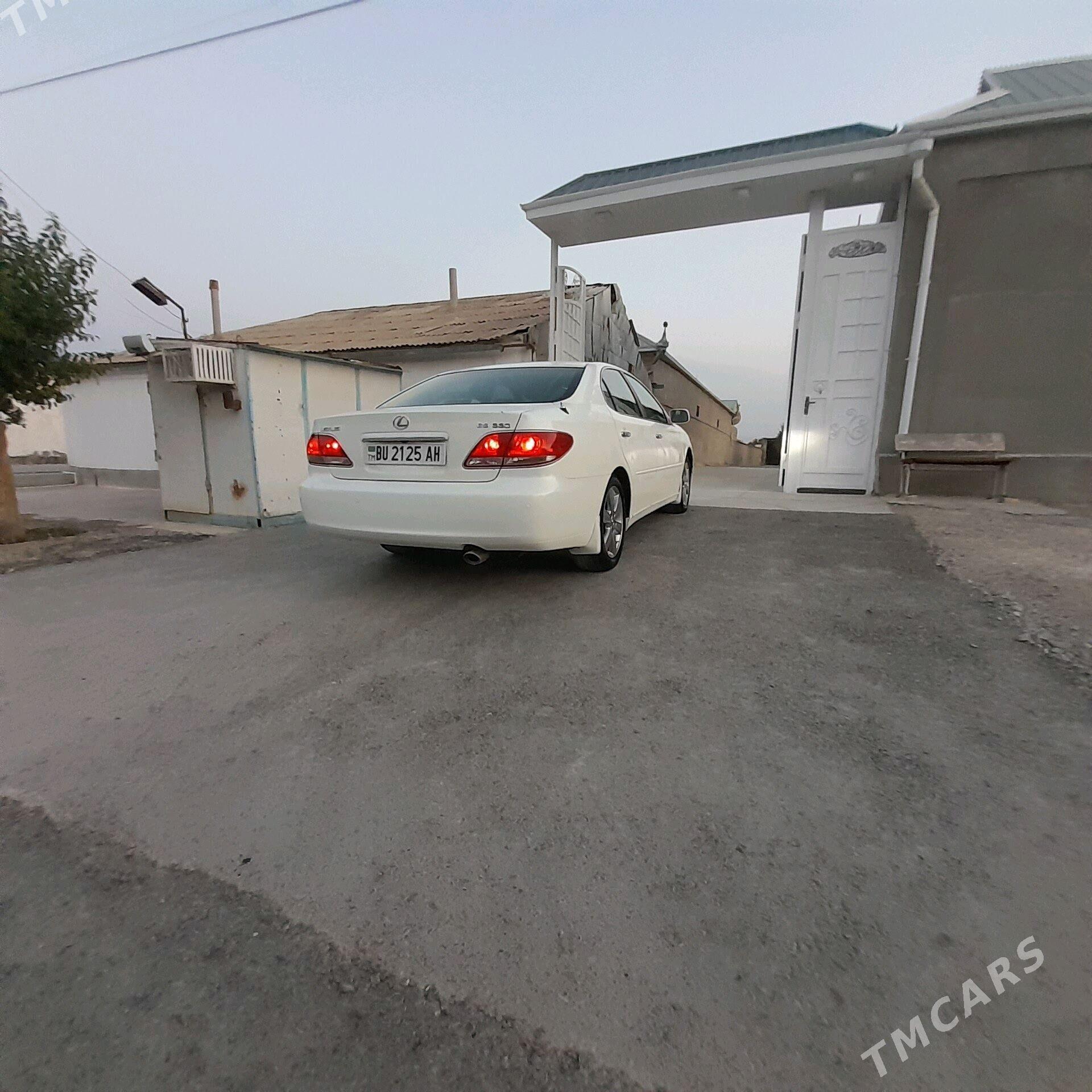 Lexus ES 330 2004 - 190 000 TMT - Кака - img 3