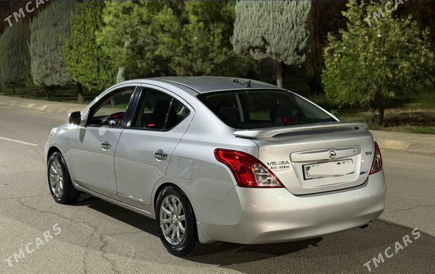 Nissan Versa 2012 - 125 000 TMT - Ашхабад - img 3