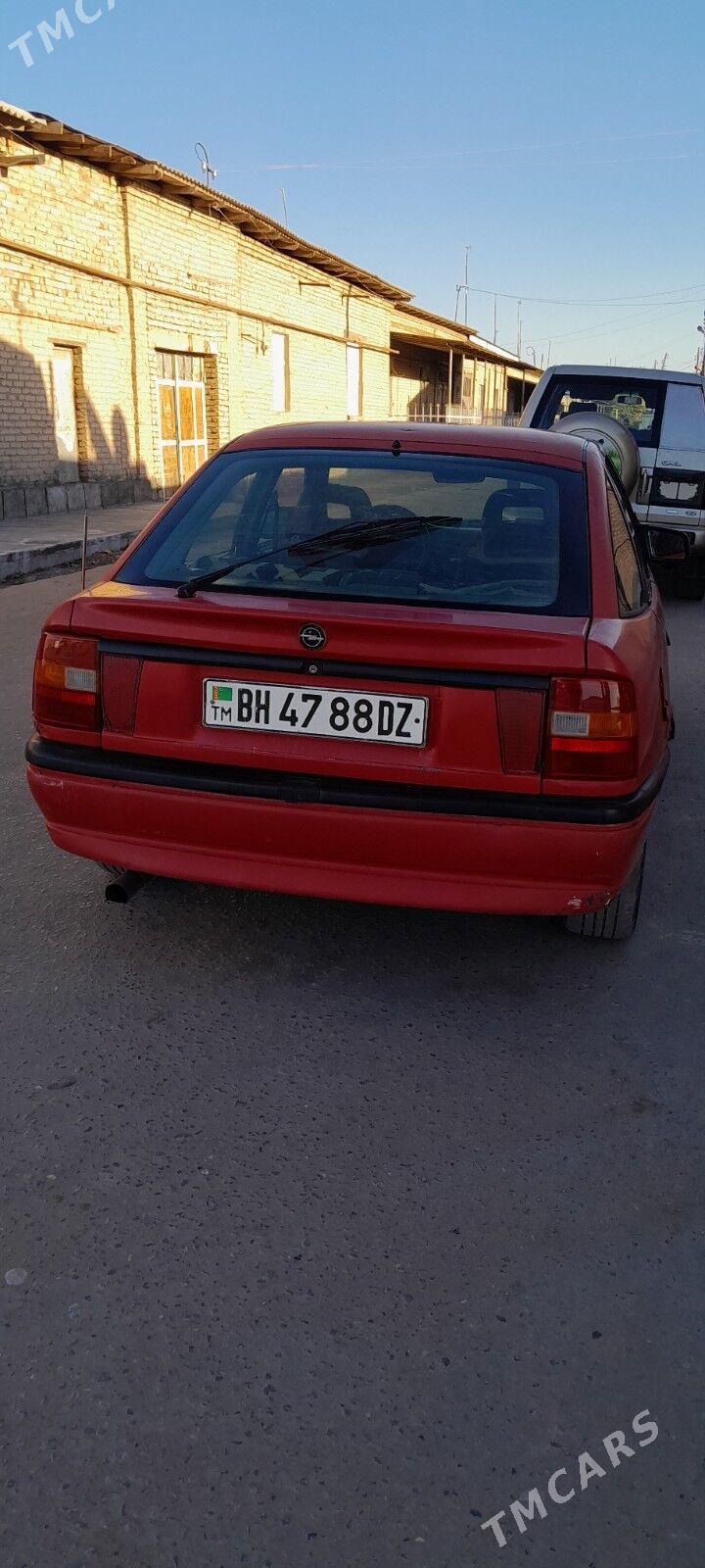 Opel Vectra 1994 - 22 000 TMT - Губадаг - img 3