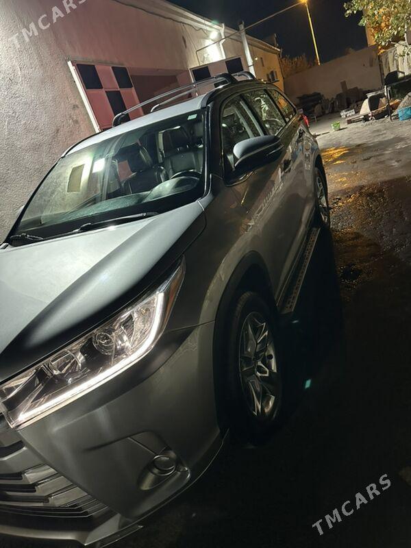 Toyota Highlander 2018 - 450 000 TMT - Туркменабат - img 2