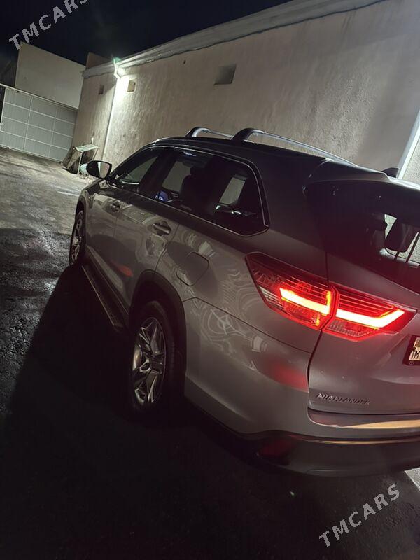 Toyota Highlander 2018 - 450 000 TMT - Туркменабат - img 5
