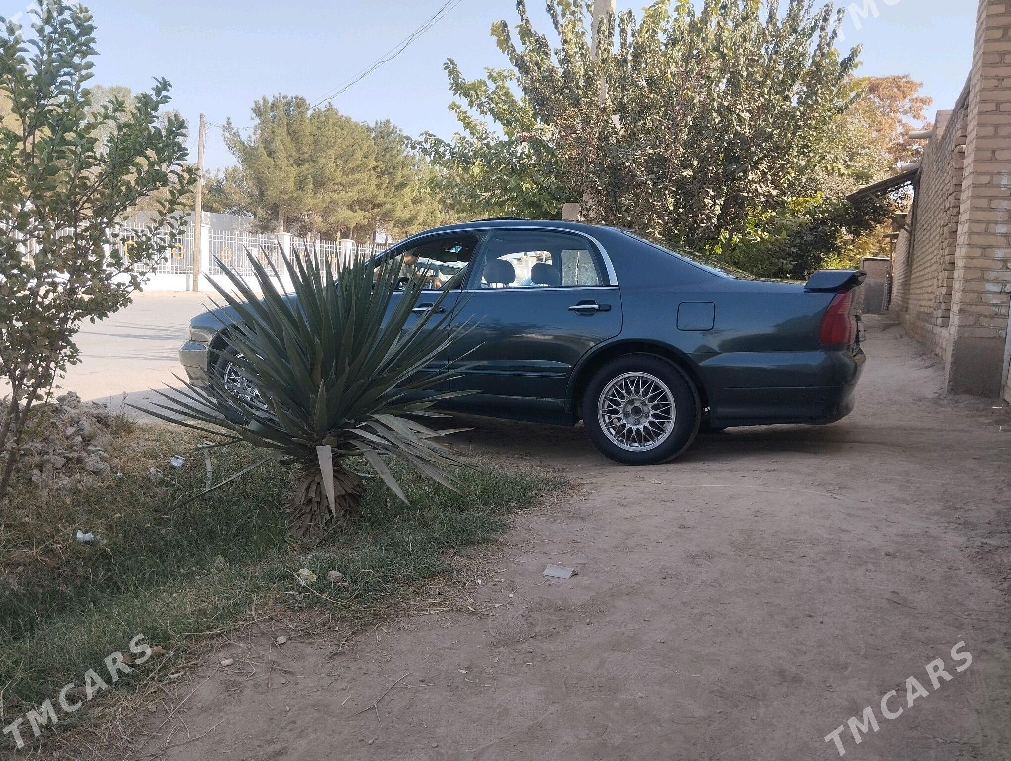 Mitsubishi Diamante 1996 - 40 000 TMT - Саят - img 1
