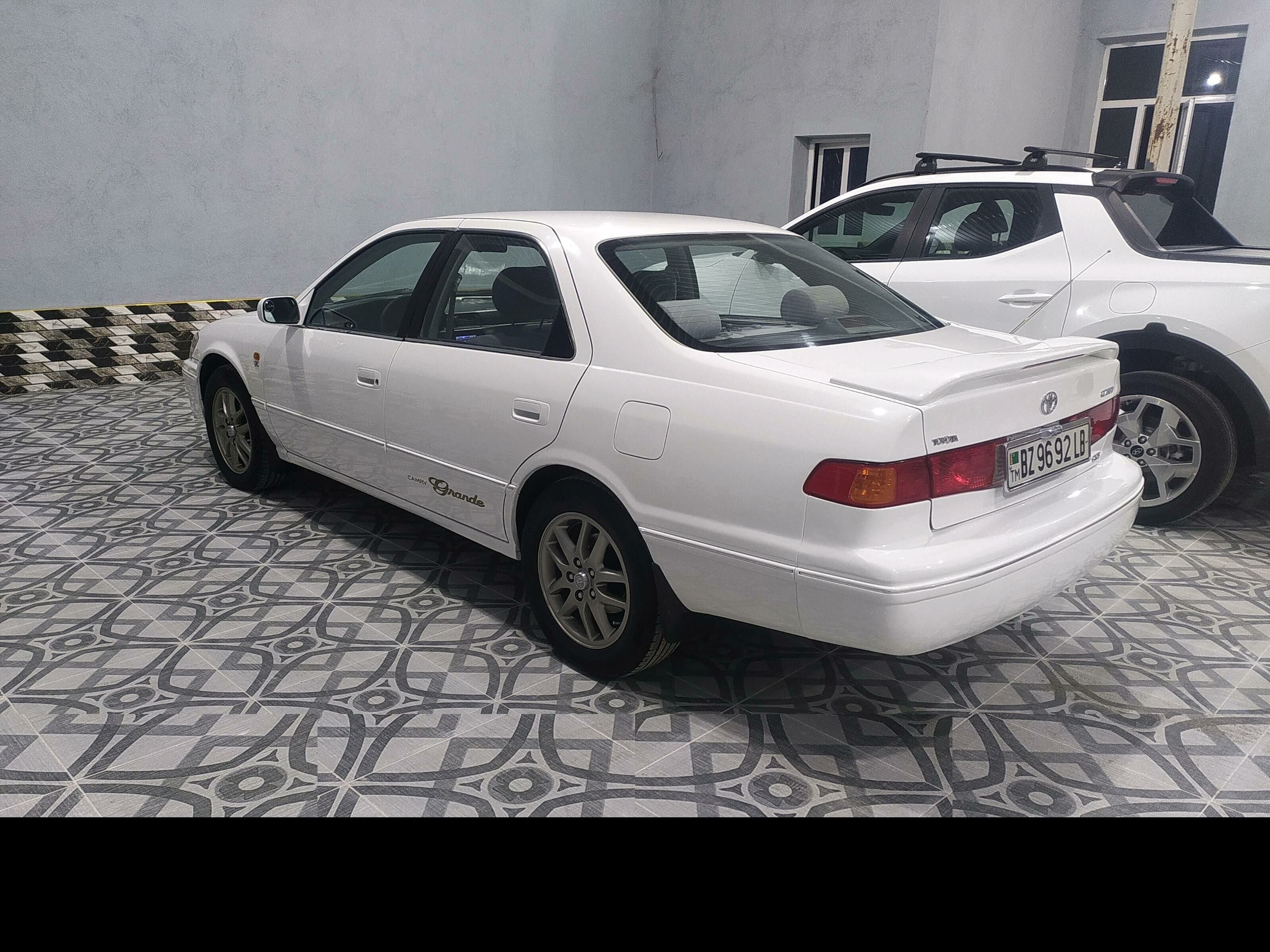 Toyota Camry 2001 - 136 000 TMT - Dänew - img 6