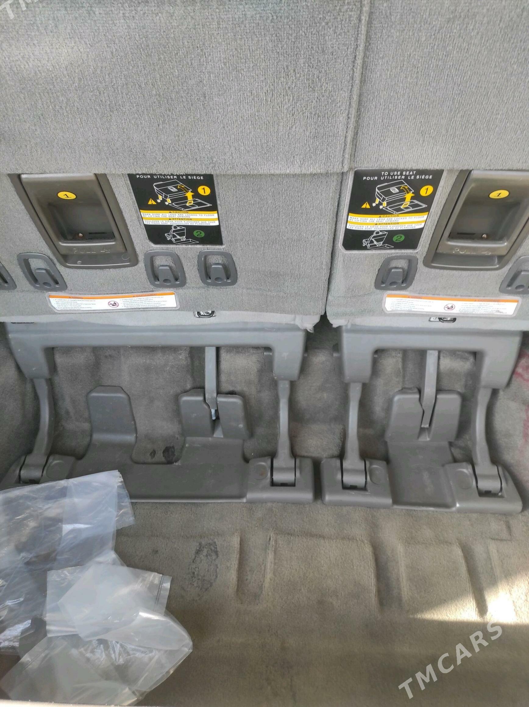 Toyota Sienna 2019 - 395 000 TMT - Векильбазар - img 5