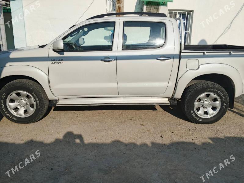 Toyota Hilux 2008 - 280 000 TMT - Balkanabat - img 1