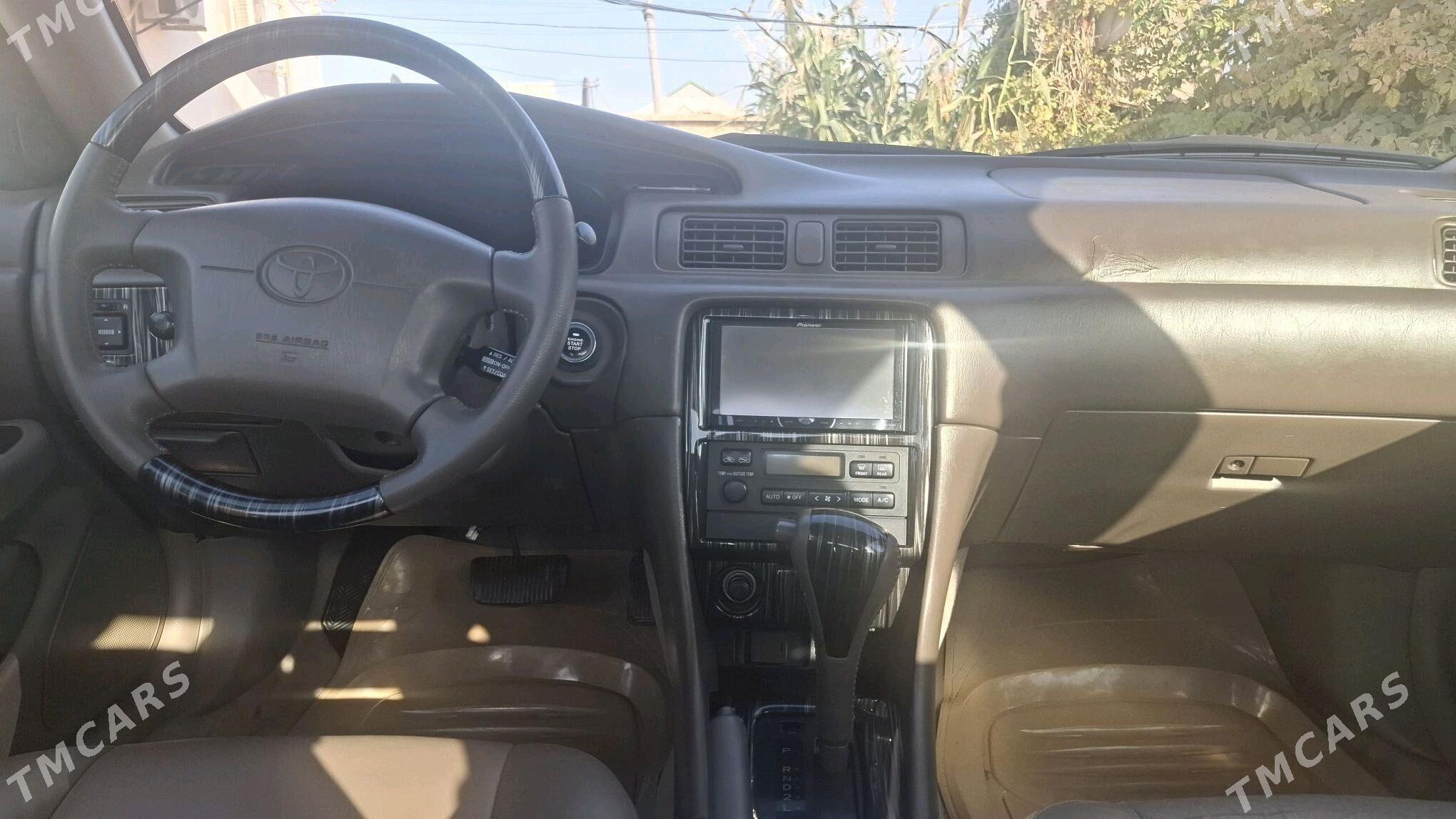 Toyota Camry 2001 - 175 000 TMT - Байрамали - img 3