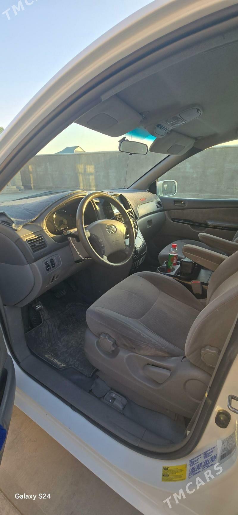 Toyota Sienna 2004 - 190 000 TMT - "Алтын Асыр" Гундогар базары ( Толкучка) - img 5