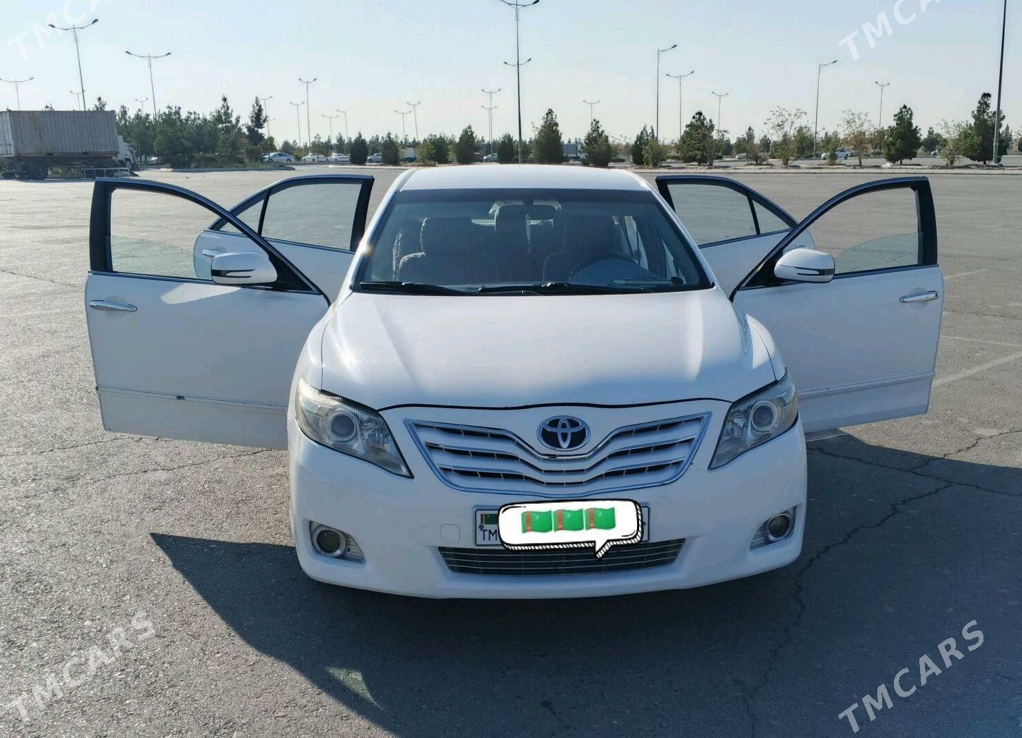 Toyota Camry 2010 - 170 000 TMT - Фарап - img 1