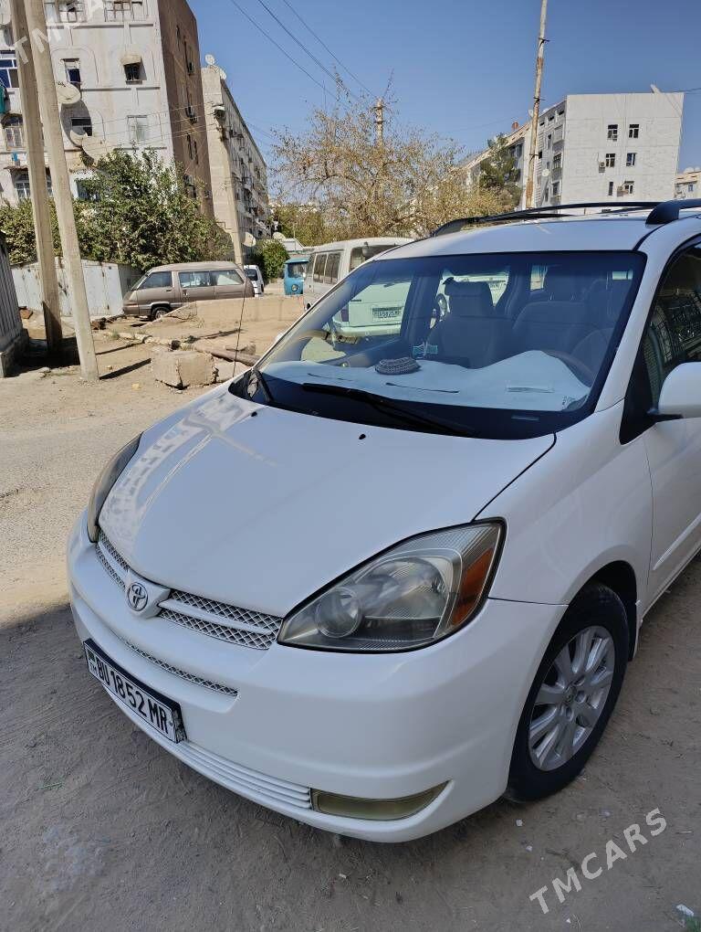 Toyota Sienna 2004 - 240 000 TMT - Мары - img 2
