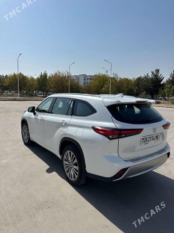 Toyota Highlander 2022 - 700 000 TMT - Baýramaly - img 4