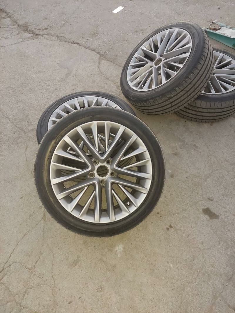 Leksus 18 4 000 TMT - Бедев - img 1