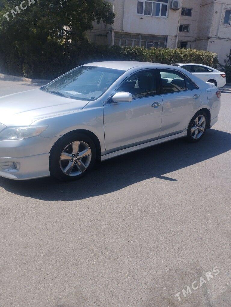 Toyota Camry 2010 - 175 000 TMT - 30 мкр - img 3