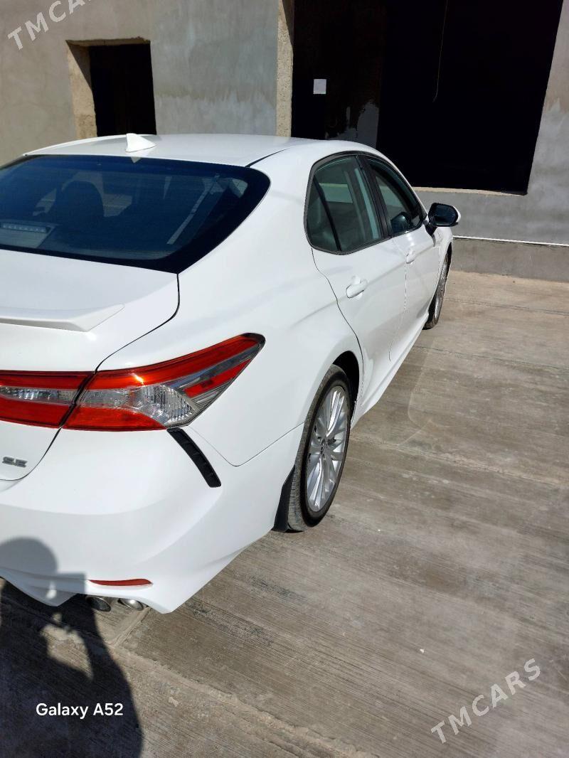 Toyota Camry 2019 - 320 000 TMT - Балканабат - img 4