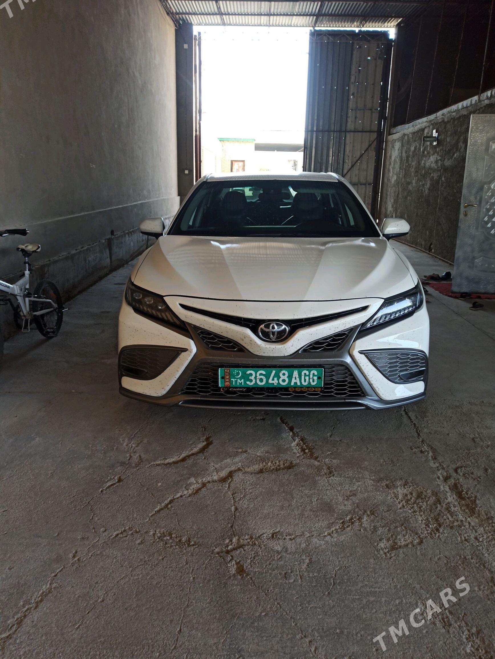Toyota Camry 2019 - 320 000 TMT - Мары - img 4