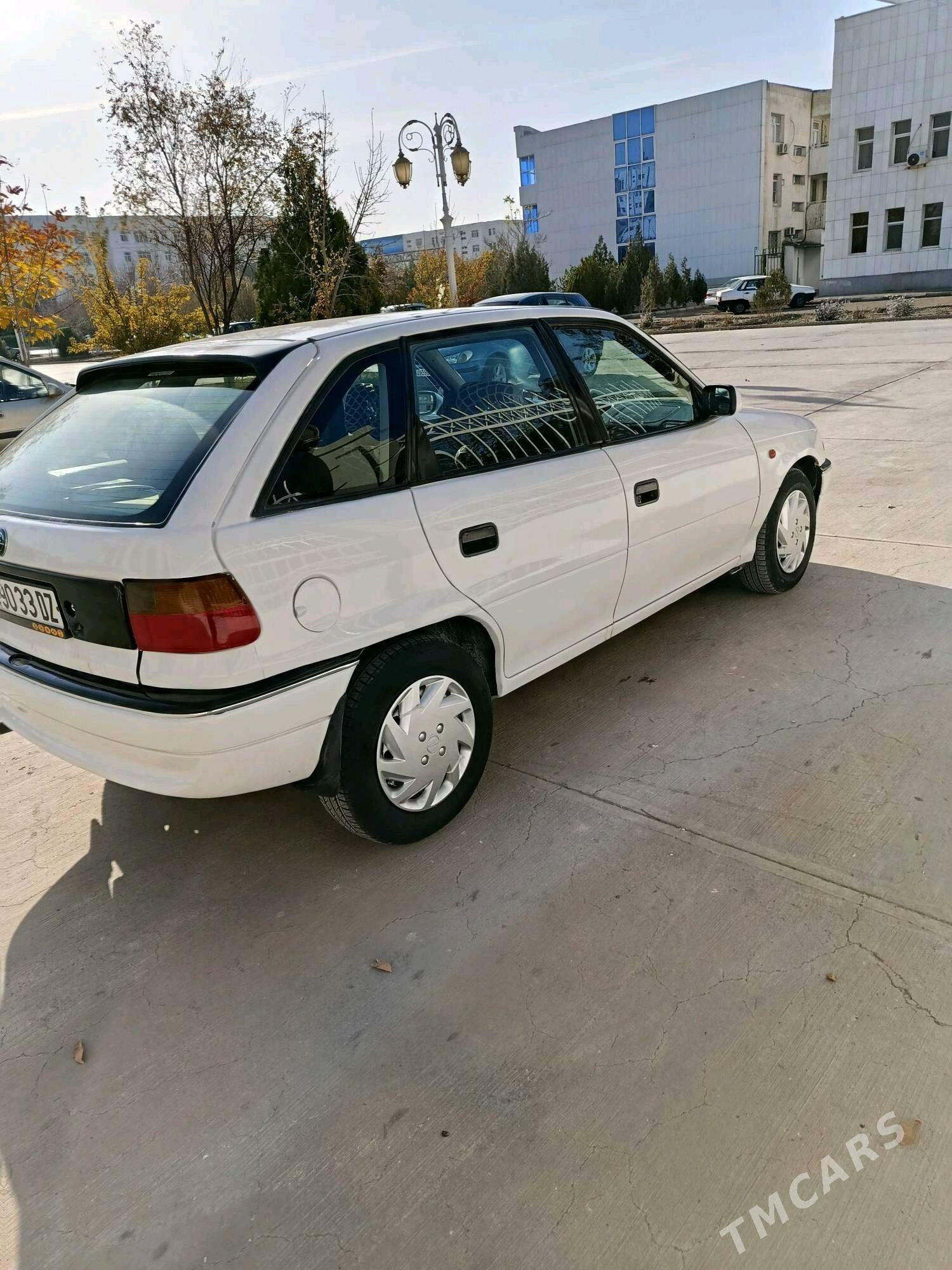 Opel Astra 1995 - 50 000 TMT - Болдумсаз - img 1